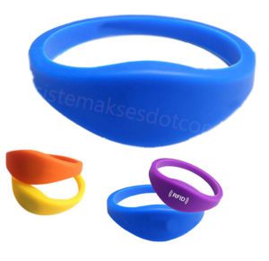 gelang kunci loker rfid